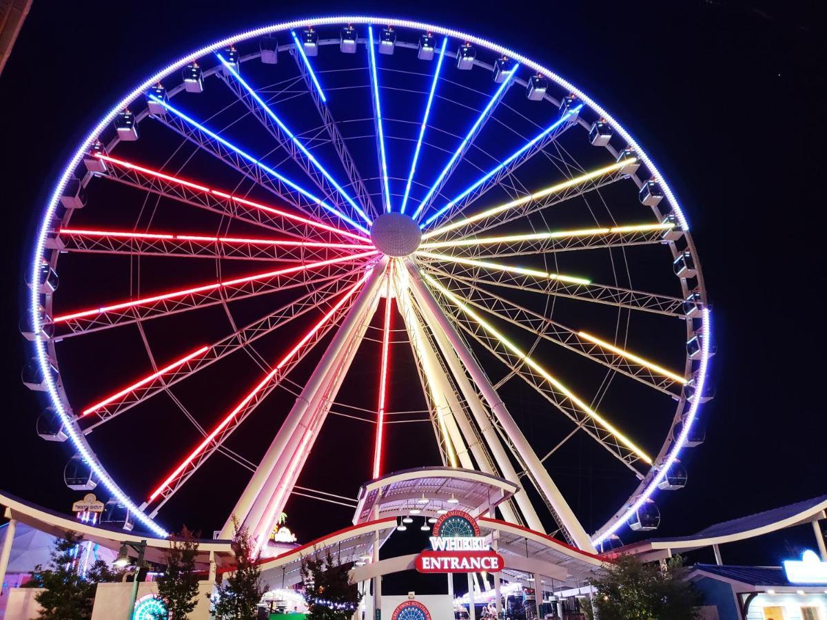 Bear Den, Hot Tub, 1089 Of Free Attraction Tickets For Each Paid Day, Dollywood And More! Sevierville Kültér fotó