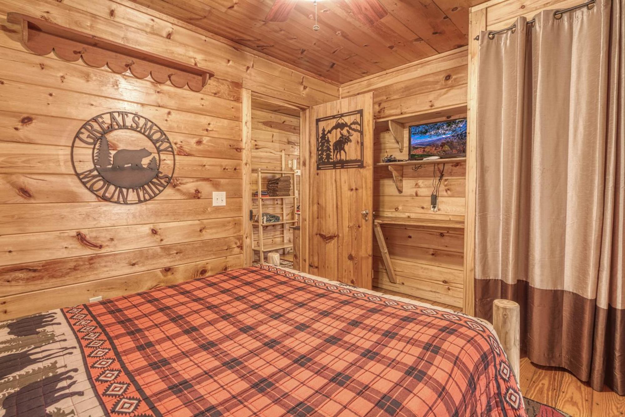 Bear Den, Hot Tub, 1089 Of Free Attraction Tickets For Each Paid Day, Dollywood And More! Sevierville Szoba fotó