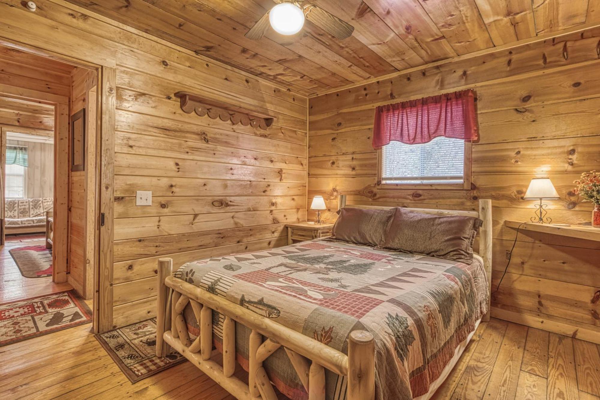 Bear Den, Hot Tub, 1089 Of Free Attraction Tickets For Each Paid Day, Dollywood And More! Sevierville Szoba fotó