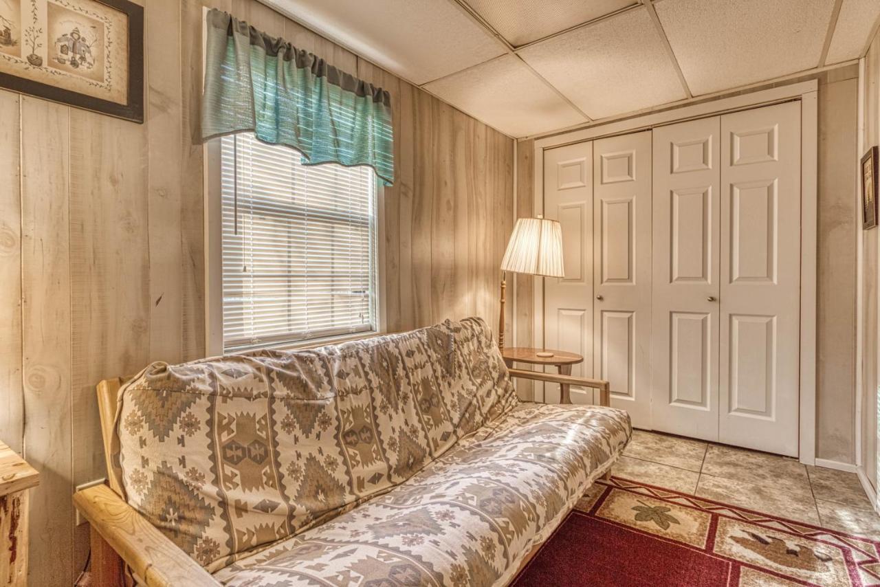 Bear Den, Hot Tub, 1089 Of Free Attraction Tickets For Each Paid Day, Dollywood And More! Sevierville Kültér fotó